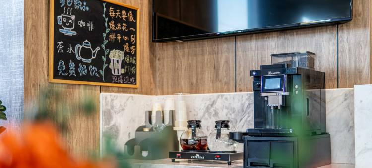 柏纳酒店(特克斯八卦城太极眼摩天轮店)图片