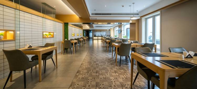 如家艾扉酒店(松原郭尔罗斯大路火车站店)图片