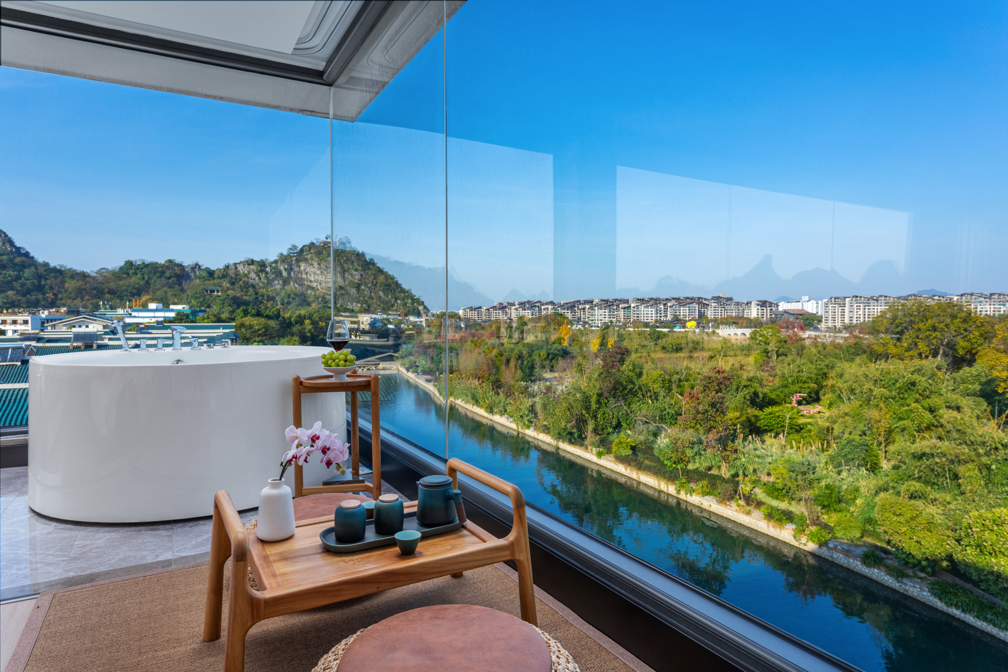 SYYF Li River Landscape Courtyard Hotel( Elephant Trunk Hill and Two Rivers & Four Lakes) Over view