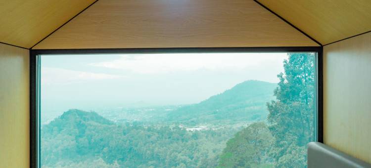 波波卡宾科班隆多玛琅酒店(Bobocabin Coban Rondo Malang)图片