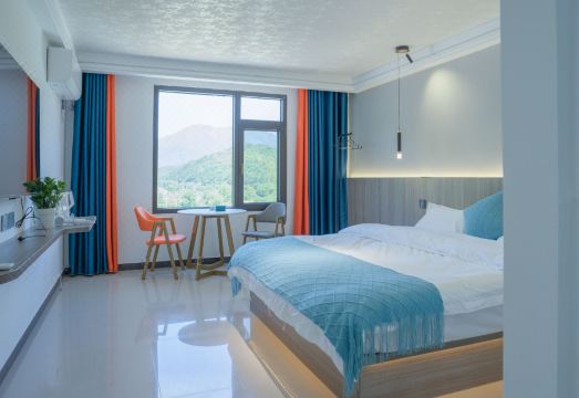 Qingchunfeng Homestay Hotel Overview