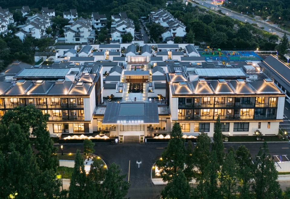 桐庐诗莉莉漫戈塔·大奇山Villa度假酒店外景图