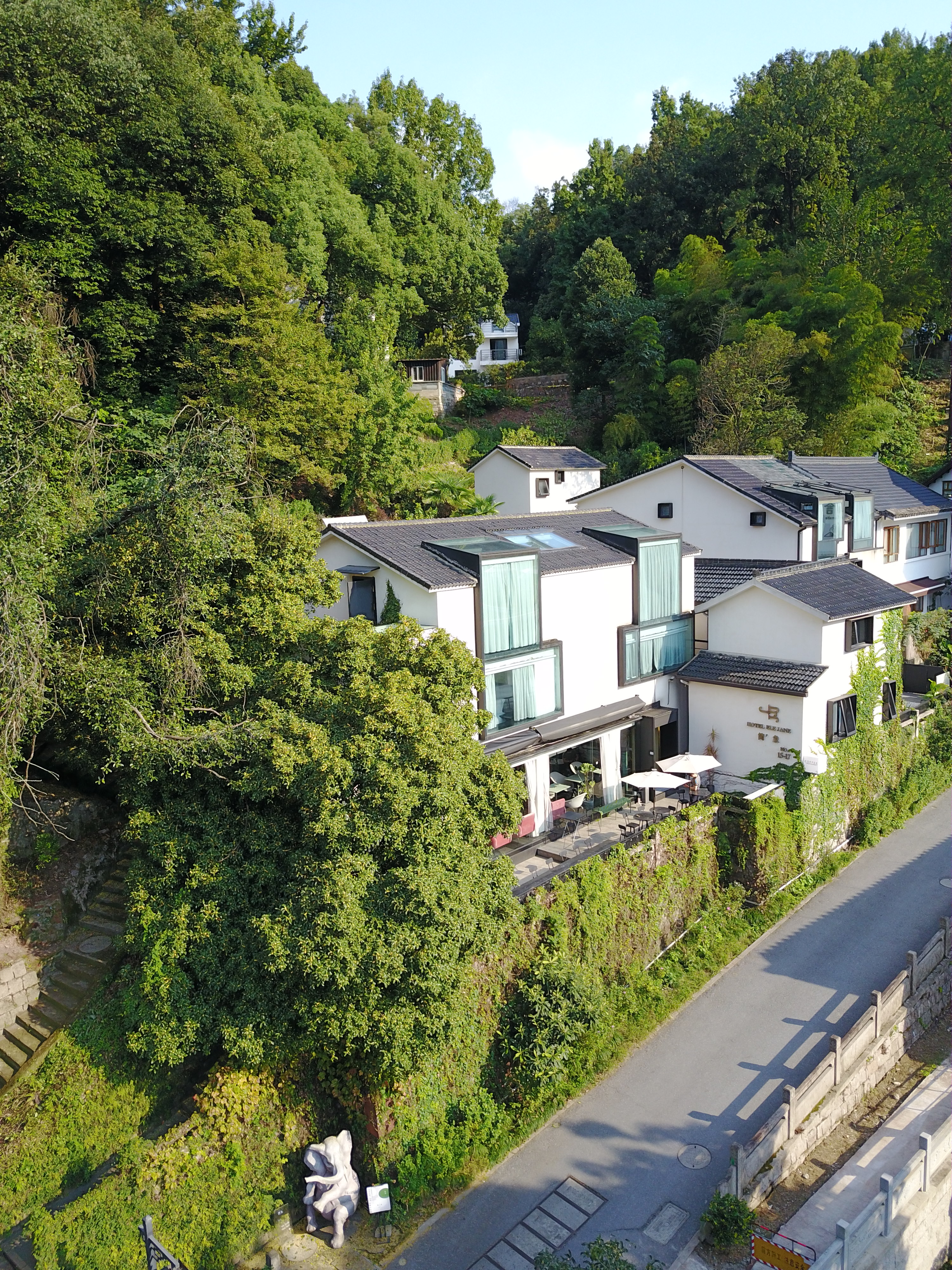 West Lake Ele Jane Hotel (Longjing Guiyu Branch)Over view