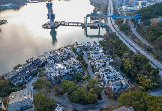 伴梅居景澜度假酒店外景图