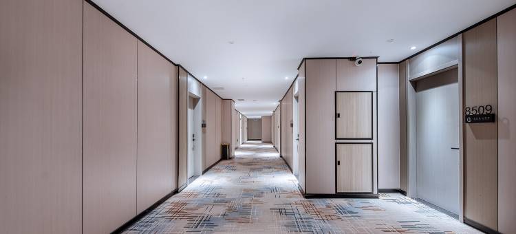 鹿寨宜致智能酒店(柳州鹿寨店)图片