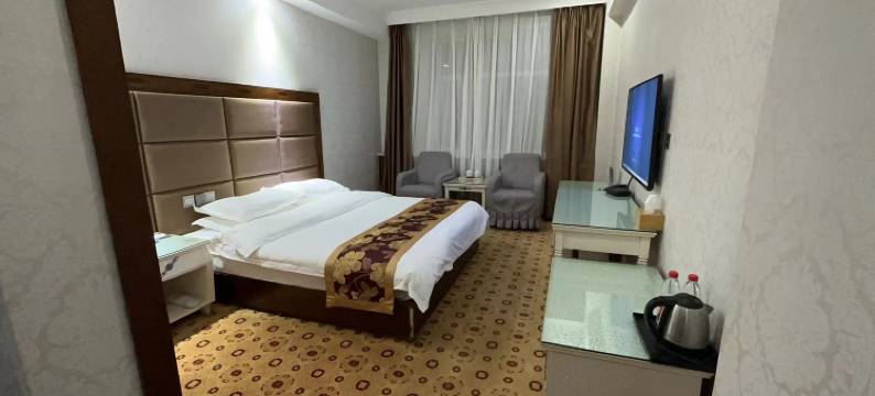 青海豪龙宾馆图片