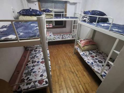 常春住宿(宝安翻身地铁店)