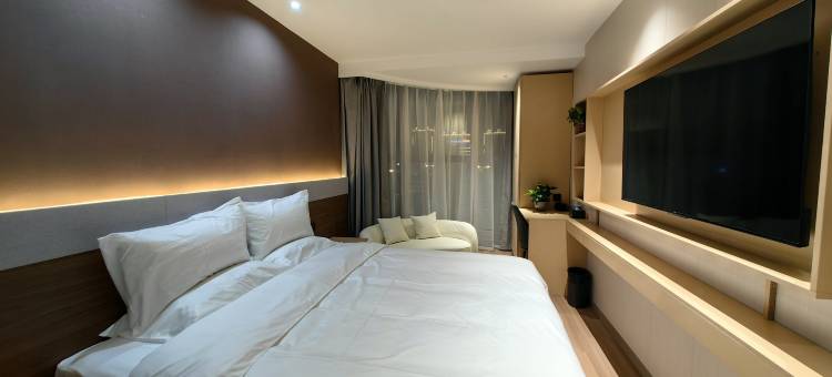 iu酒店(西和县伏羲广场店)图片