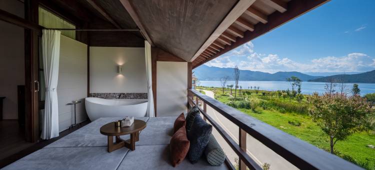 汀渺｜全视野格姆女神湖景度假酒店(泸沽湖蒗放码头店)图片