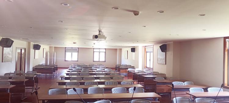 类乌齐渝昌缘民宿(康巴花都店)图片