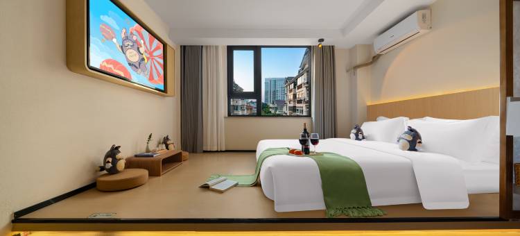 龙猫精灵酒店(南京南站胜太路地铁站店)图片