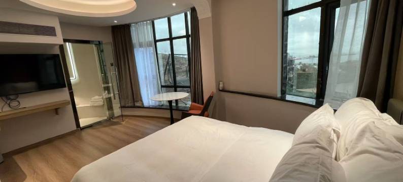 珠海锦枫嘉美酒店(情侣中路日月贝大剧院店)图片