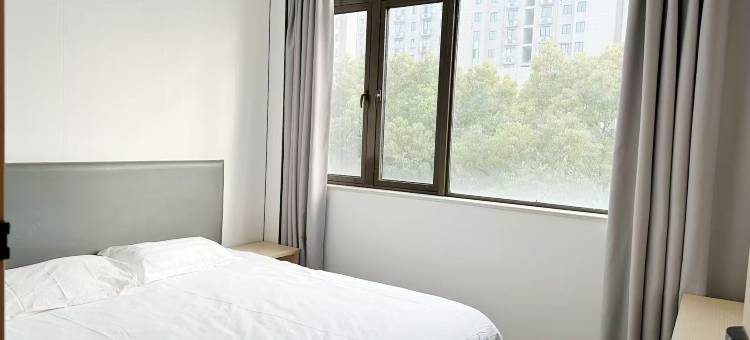 青季酒店MINI(上海周浦繁荣路地铁站店)图片