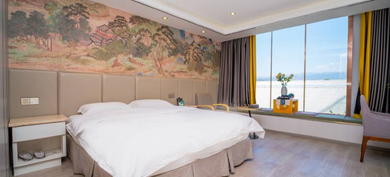 怡海度假酒店(西昌邛海17度火把广场店)图片