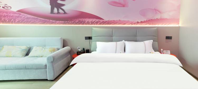 辉典智能酒店(忠州中学恒邦忠州壹号店)图片