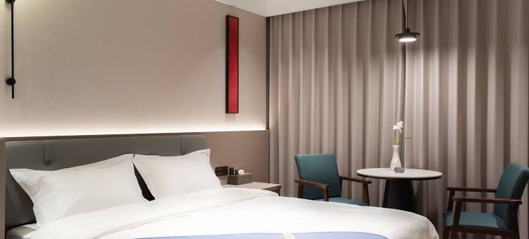 星程·小城印象酒店(寻乌县中山路步行街国际商业中心店)图片