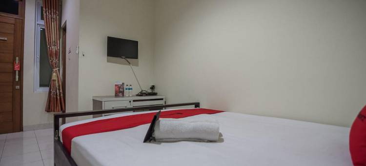 RedDoorz Plus near Semanggi图片