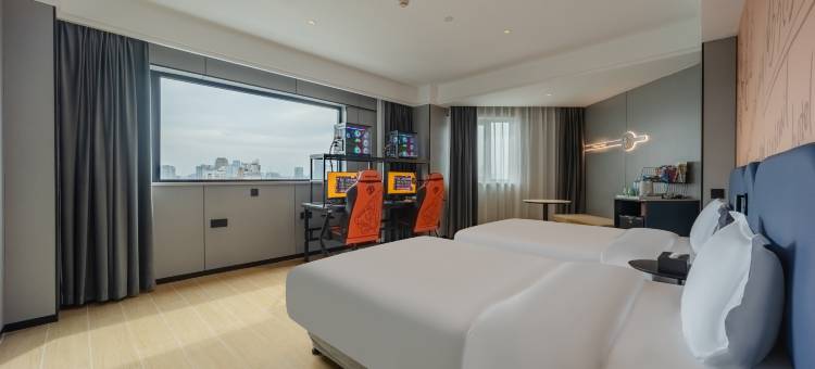 城小蜗电竞酒店(淮河路步行街大东门地铁站店)图片