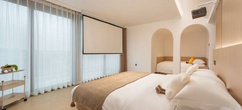 六出花Alstroemeria·拾光伴趣亲子野奢度假美墅(鲁家景区店)图片