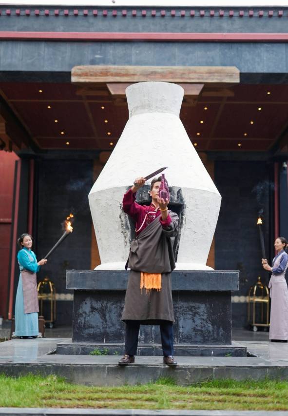 拉萨瑞吉度假酒店图片