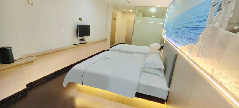 云朵时尚酒店(英德望埠店)图片