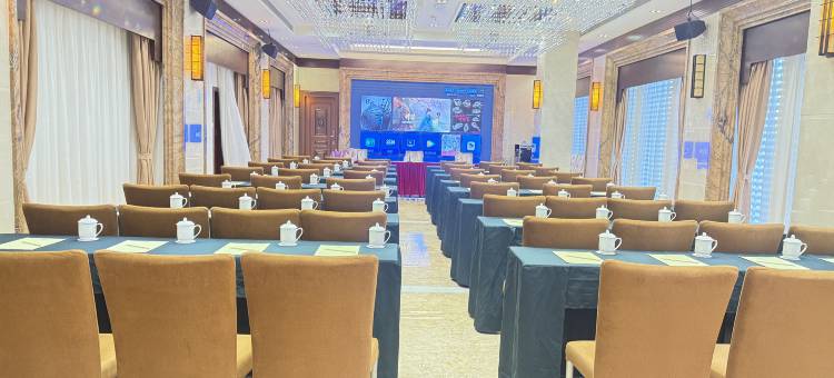 罗定雍颢苑大酒店图片