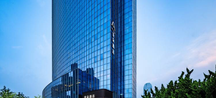 大连星海广场会展中心地铁站亚朵酒店图片