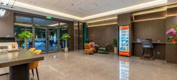 途客轻居酒店(北国商城建和桥地铁站店)图片