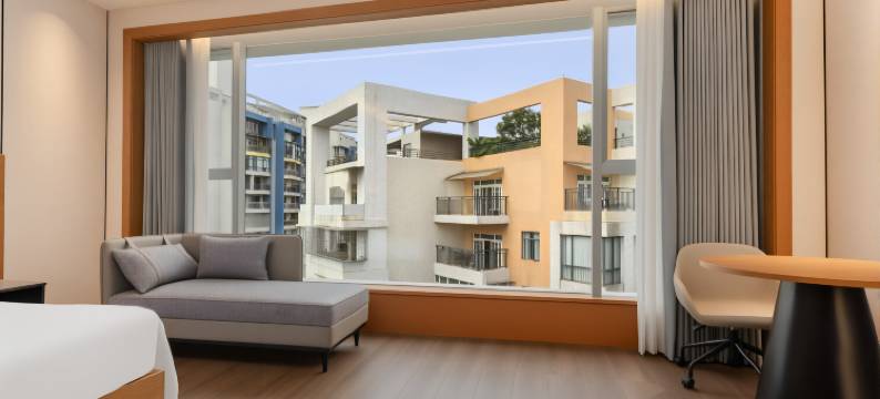 东富大酒店(广州花都广场文旅城店)图片