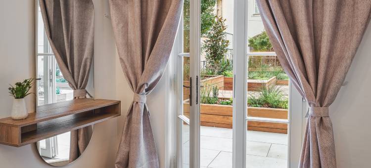 阿德雷兹植物学家(The Botanist by Adrez)图片