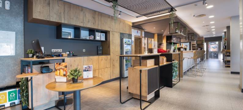 宜必思巴塞罗那格拉诺列尔斯蒙特梅洛酒店(Ibis Barcelona Montmelo Granollers)图片