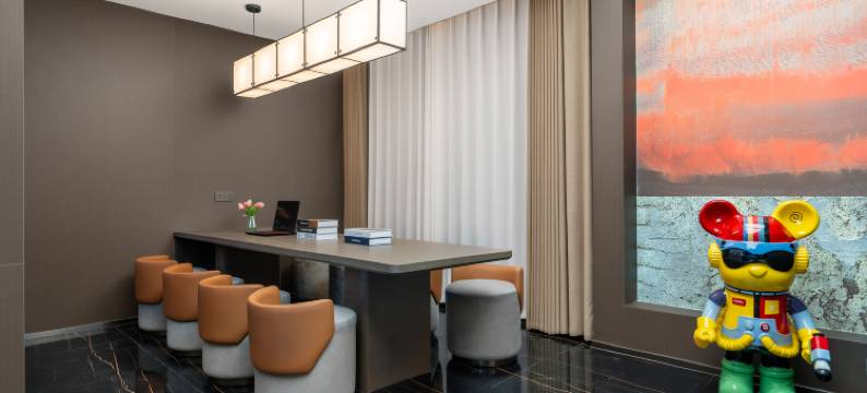 叶与晨电竞电影酒店(华北商厦沧州站店)图片