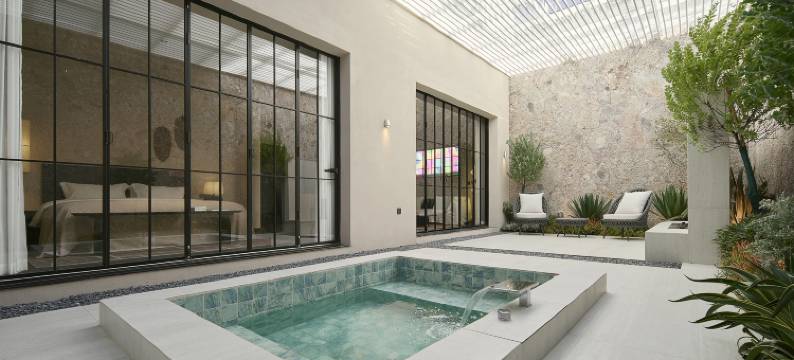 大理古城·理安听风Vitae私汤庭院图片