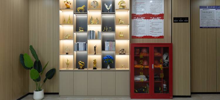 云尚轻居影音酒店(兴国洪门工业园区店)图片