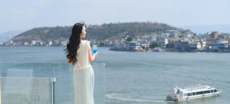 眠海・時久洲︱Dormant Sea 日落海景美宿(大理洱海理想邦店)图片