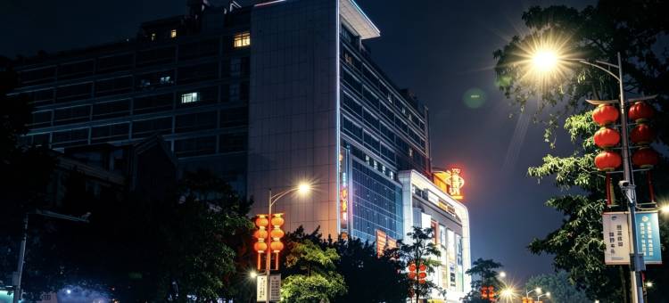 柏曼酒店(湛江广百百货人民广场店)图片