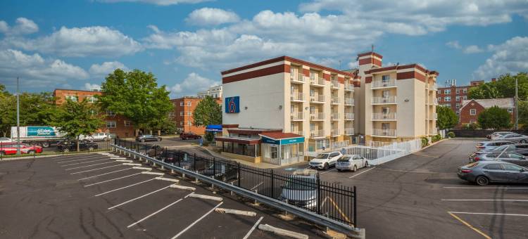 华盛顿特区6号汽车旅馆(Motel 6 Washington, DC)图片