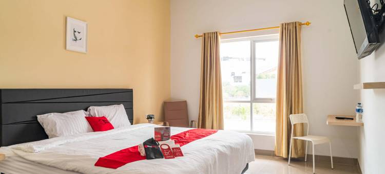 红多兹 Plus Teras Kota 3 家庭旅馆(RedDoorz Plus near Teras Kota 3)图片