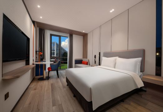 Holiday Inn Express SHANGHAI PUJIANG by IHGHotel Overview