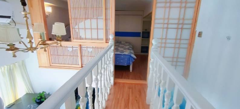 优格雅筑轻奢民宿(篱笆房地铁站店)图片