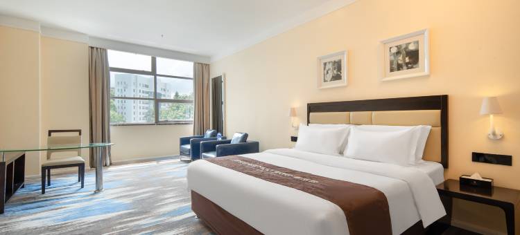 珠海拱北口岸丽呈睿轩酒店(高铁站店)图片