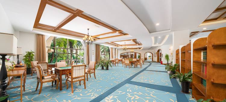 优年生活公寓(南宁江湾路灵龟山公园店)图片