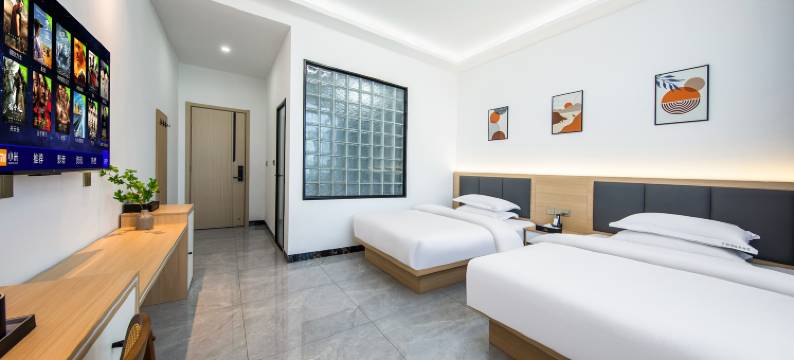 弥勒云栖湖民宿(湖泉生态园店)图片