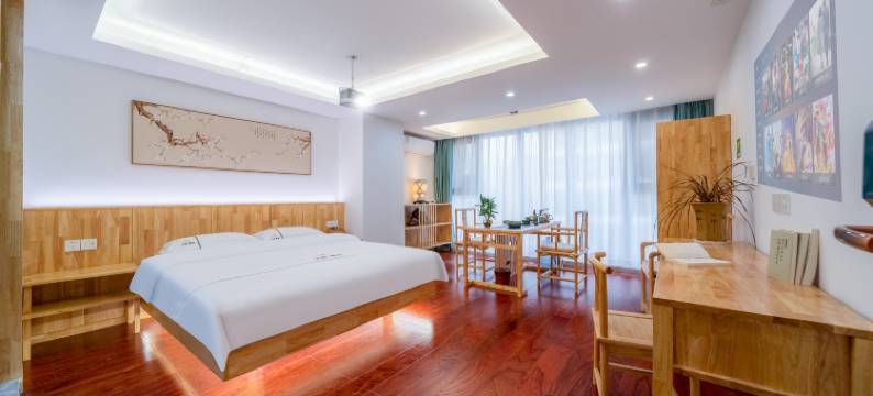 子辰栖舍民宿(贵阳花溪清水江路地铁站店)图片