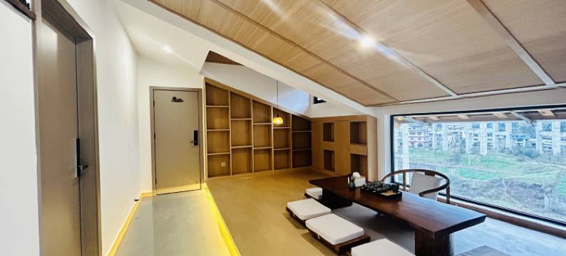 雅安悦慢时光民宿(雅州廊桥店)图片