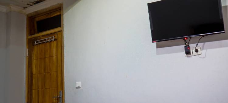 OYO 93069 桑贝尔里兹基旅馆(OYO 93069 Penginapan Sumber Rizki)图片