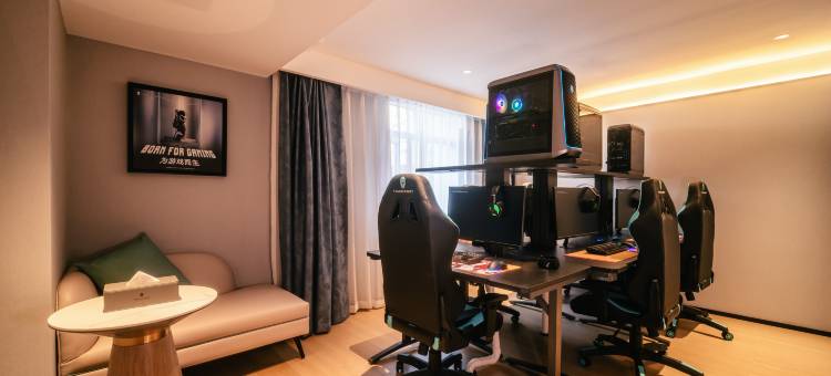 雷神电竞酒店(青岛中央商务区台东步行街店)图片