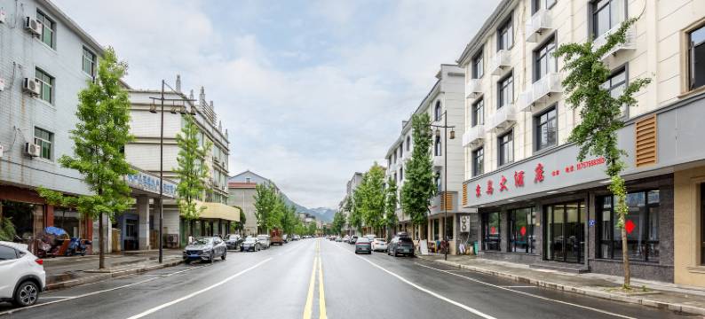 桐庐京马酒店(OMG心跳乐园店)图片