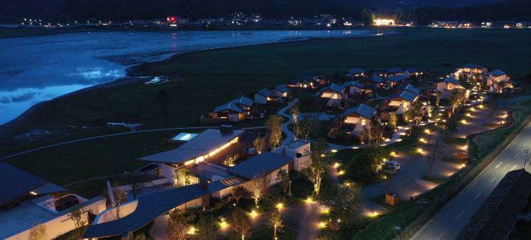 泸沽湖岚岳酒店图片