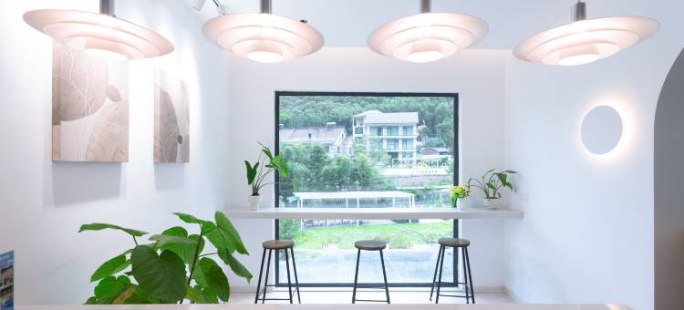 原石花梵·莫干山屋顶无边泳池溯溪亲子温泉coffe美宿图片